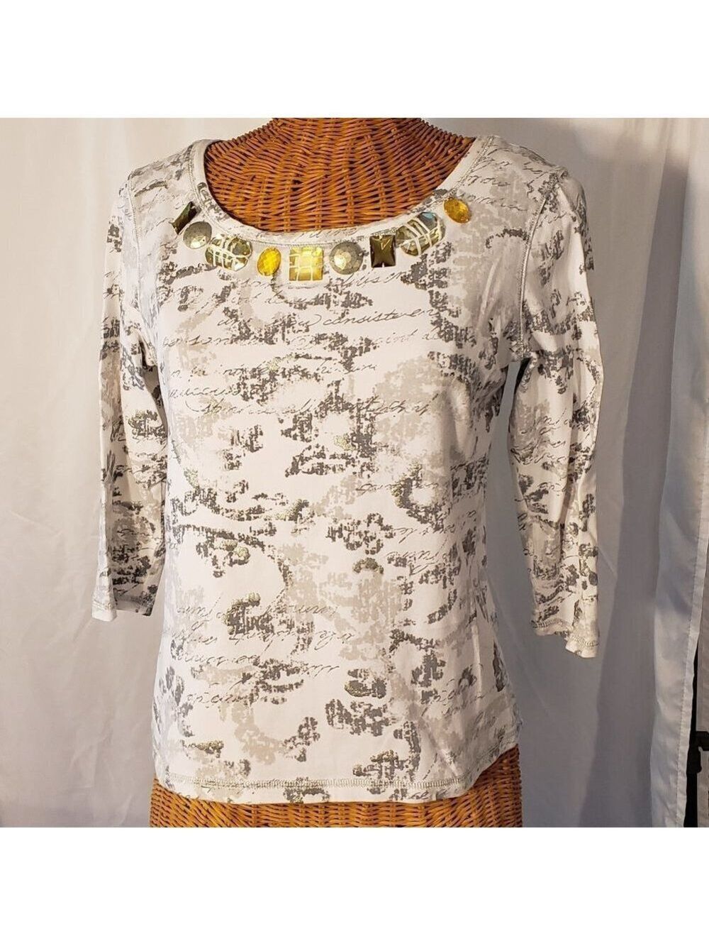 Ladies RUBY RD 3/4 Sleeve Embellished Neckline Top in White/Gray - S